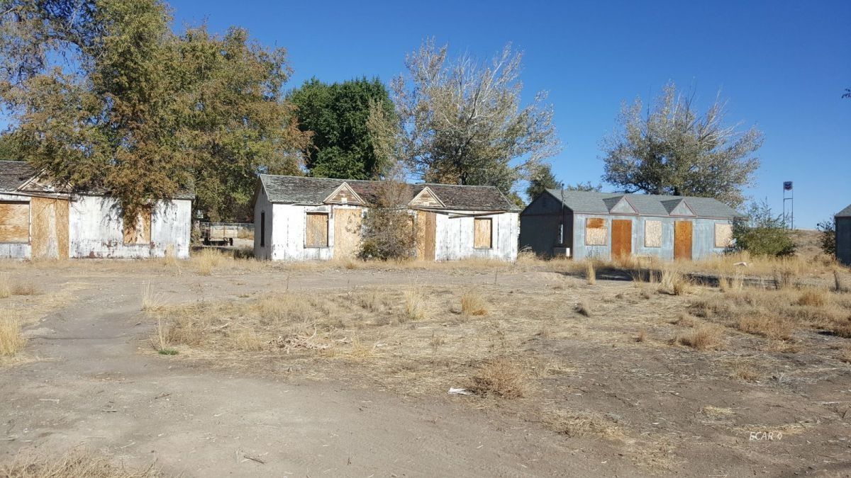 Georgiou: 681 8th St, Carlin, NV 89822